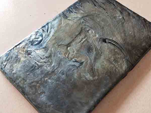 鑄石板需要清理嗎？怎么做？